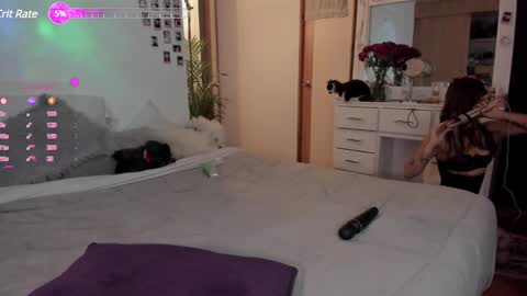 josephine   independent model    online show from February 5, 8:35 pm