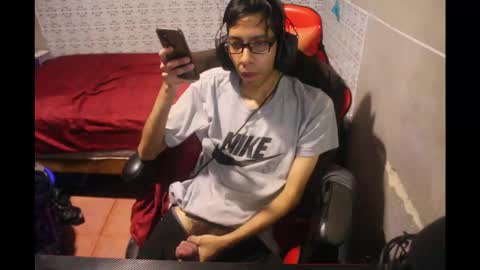 Snapshot of josssss666 chatting on November 24, 7:19 am josssss666 online show from November 24, 7:19 am