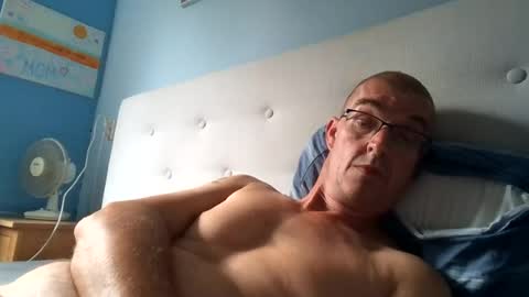 Snapshot of josvenithijs chatting on August 9, 2:44 pm josvenithijs online show from August 9, 2:44 pm