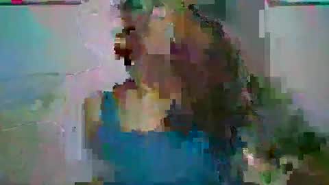 Snapshot of josy918592 chatting on May 3, 7:36 am josy918592 online show from May 3, 7:36 am