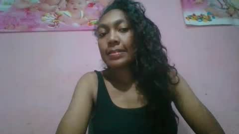 Snapshot of josy918592 chatting on May 5, 11:29 am josy918592 online show from May 5, 11:29 am