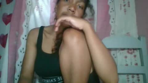 Snapshot of josy918592 chatting on May 19, 10:54 am josy918592 online show from May 19, 10:54 am