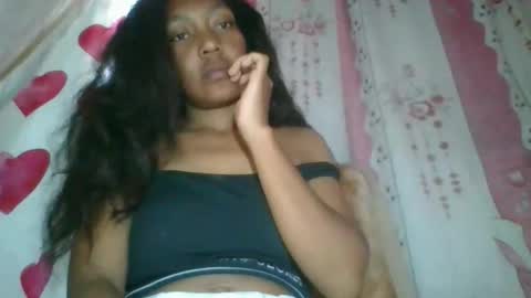 Snapshot of josy918592 chatting on June 5, 10:10 am josy918592 online show from June 5, 10:10 am