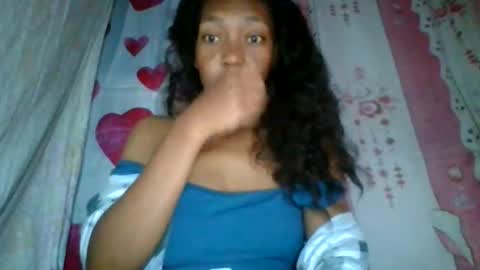 Snapshot of josy918592 chatting on June 8, 9:26 pm josy918592 online show from June 8, 9:26 pm