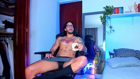 Snapshot of jotaceliz chatting on January 19, 11:14 am Jota online show from January 19, 11:14 am