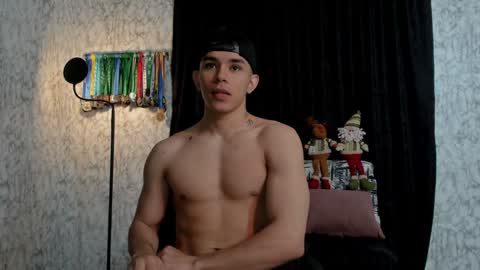 Im Jouliano online show from December 12, 10:52 pm