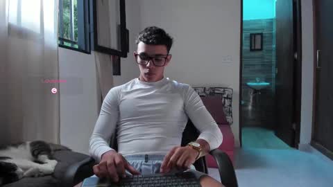 Im Jouliano online show from October 2, 8:49 pm