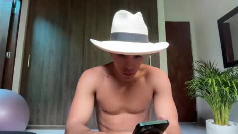 Im Jouliano online show from November 24, 9:36 pm