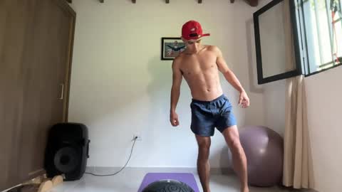 Im Jouliano online show from April 13, 3:28 pm