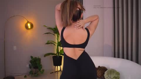 Snapshot of jovanna_smyth chatting on March 17, 12:04 am Jov online show from March 17, 12:04 am