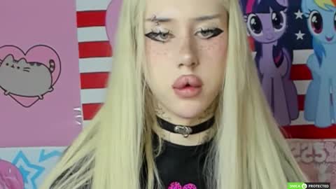 Snapshot of joybarker chatting on February 24, 1:20 pm Joy Barker online show from February 24, 1:20 pm