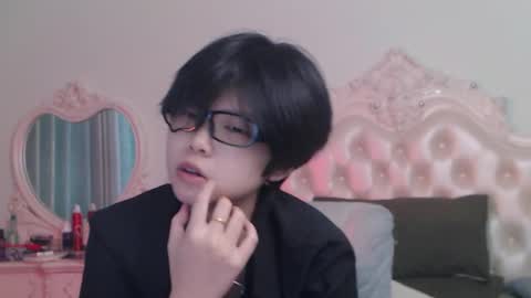 joycekay online show from April 12, 1:54 am