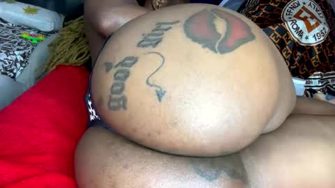 Snapshot of joyslim1 chatting on January 9, 4:37 am Butterflyass online show from January 9, 4:37 am