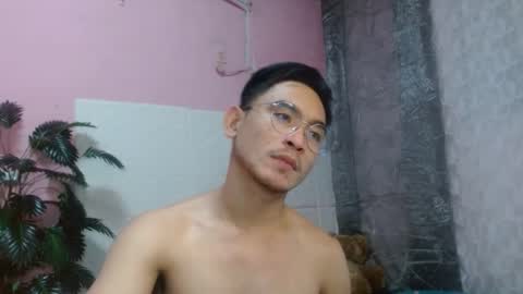 Snapshot of jp_horny1069 chatting on March 2, 11:39 am jp_horny1069 online show from March 2, 11:39 am