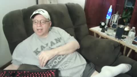 Snapshot of jpmel99 chatting on January 12, 4:31 am jpmel99 online show from January 12, 4:31 am