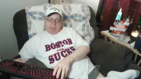 Snapshot of jpmel99 chatting on March 9, 4:05 am jpmel99 online show from March 9, 4:05 am