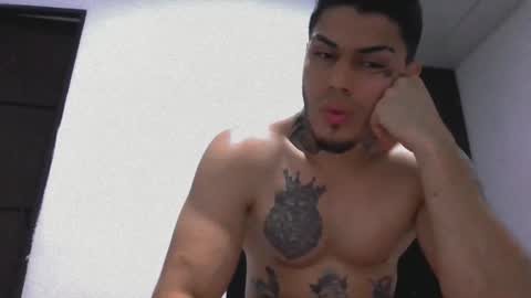 Snapshot of jq401055 chatting on January 21, 12:57 am Jaxxx67 online show from January 21, 12:57 am