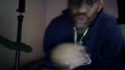 Snapshot of jremy4u chatting on December 22, 9:17 am jremy4u online show from December 22, 9:17 am