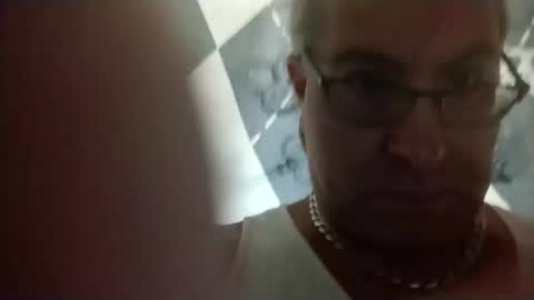 Snapshot of jtg1576 chatting on July 19, 3:16 pm jtg1576 online show from July 19, 3:16 pm