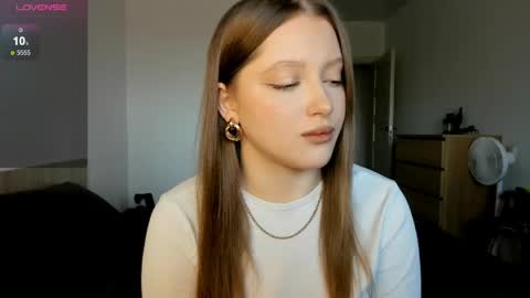 Julia and Julia online show from April 16, 9:10 am