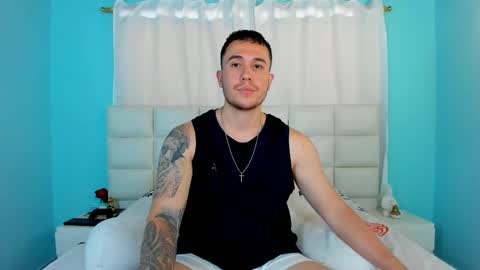 Snapshot of juan__jimenez chatting on September 11, 5:24 pm Juan online show from September 11, 5:24 pm