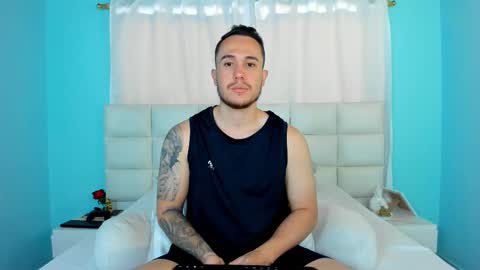 Snapshot of juan__jimenez chatting on October 6, 7:44 pm Juan online show from October 6, 7:44 pm