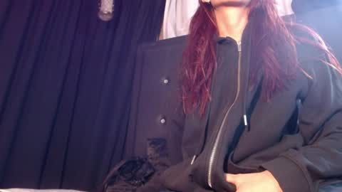    online show from April 9, 11:48 am