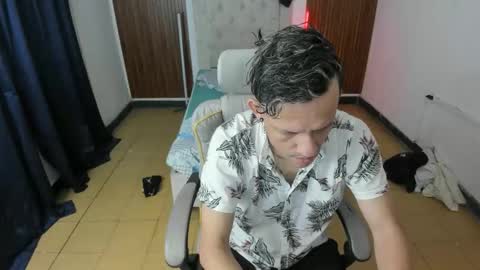 juan_and_luke online show from April 9, 11:26 am