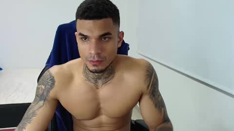 Snapshot of juan_gomez_1 chatting on September 16, 12:22 am juan_gomez_1 online show from September 16, 12:22 am