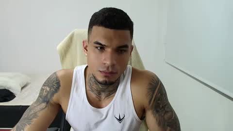 Snapshot of juan_gomez_1 chatting on September 17, 12:56 am juan_gomez_1 online show from September 17, 12:56 am