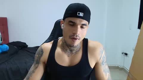 juan_gomez_1 online show from December 18, 12:49 am