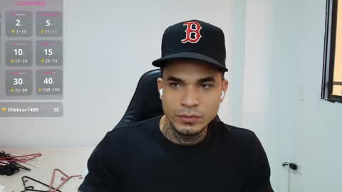 Snapshot of juan_gomez_1 chatting on March 21, 9:18 pm juan_gomez_1 online show from March 21, 9:18 pm