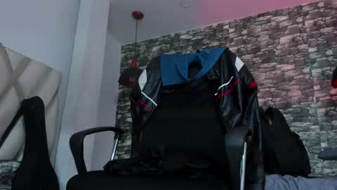 juan_jsmith online show from February 22, 4:19 pm