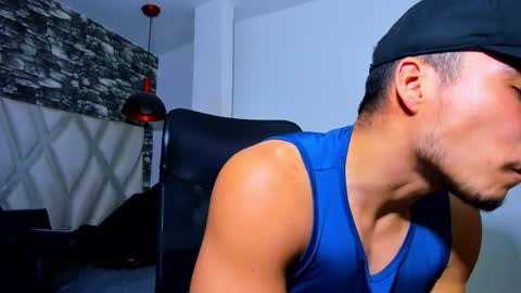 Snapshot of juan_jsmith chatting on February 13, 9:55 pm juan_jsmith online show from February 13, 9:55 pm