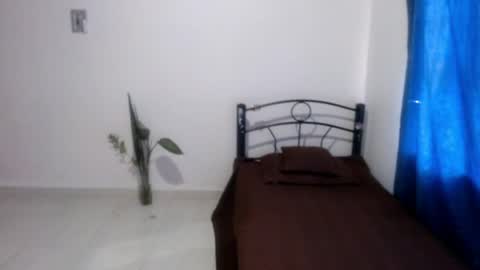 Snapshot of juana_monte chatting on June 13, 2:59 pm juana_monte online show from June 13, 2:59 pm