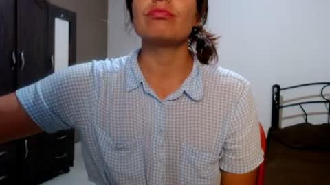 Snapshot of juana_monte chatting on June 14, 2:46 am juana_monte online show from June 14, 2:46 am