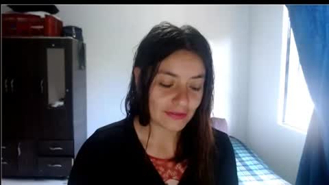 Snapshot of juana_monte chatting on July 5, 1:07 pm juana_monte online show from July 5, 1:07 pm
