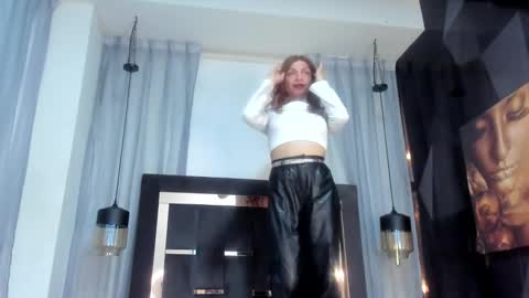 juana_valentina1 online show from February 3, 7:31 pm