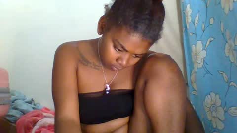 Snapshot of juanah921340 chatting on July 20, 11:01 am Juanah online show from July 20, 11:01 am