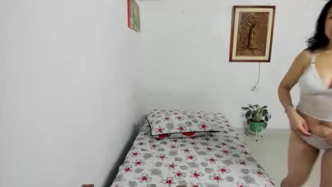 Juana online show from November 5, 5:35 pm