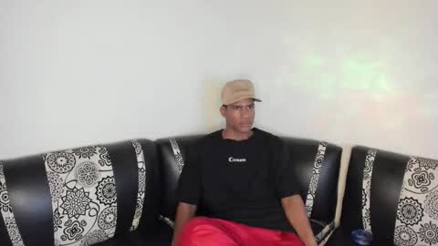 Snapshot of juanbigcock21cm chatting on April 30, 6:03 pm juan jose online show from April 30, 6:03 pm
