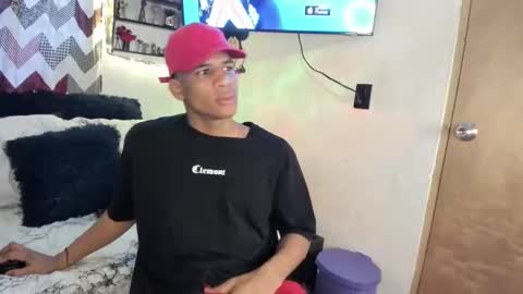 Snapshot of juanbigcock21cm chatting on May 19, 6:03 pm juan jose online show from May 19, 6:03 pm