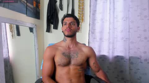 Juan Esteban online show from February 18, 12:49 pm