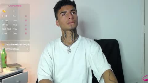 juancamilo66_ online show from January 4, 6:09 am