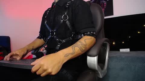 juancamilo66_ online show from February 16, 6:21 am