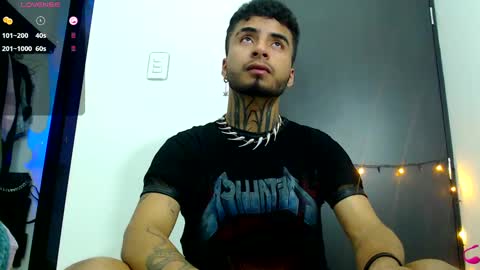 juancamilo66_ online show from March 10, 4:38 am