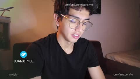 . online show from December 13, 9:20 pm