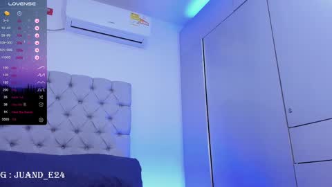 independent model online show from March 10, 3:52 pm