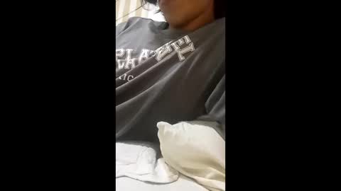 juandr27 online show from December 18, 9:43 pm