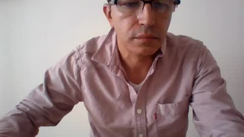 juanearth1 online show from July 14, 2:12 pm